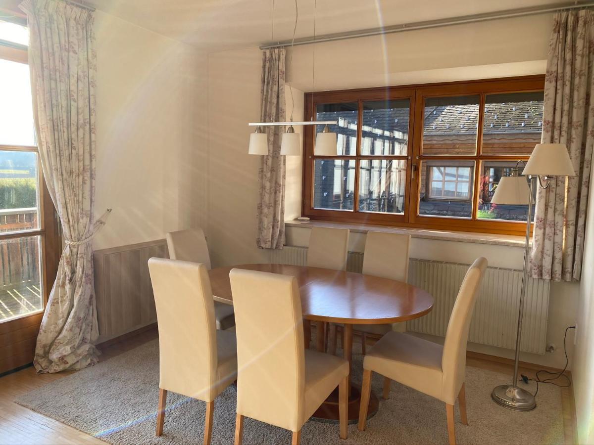 VIII Panorama-Ferienwohnung Petzenblick Smihel nad Pliberkom Exterior foto